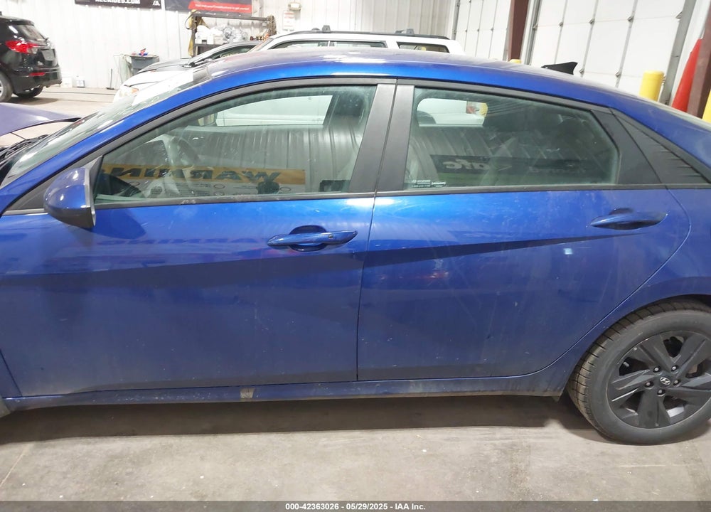 2023 HYUNDAI ELANTRA VIN: KMHLM4AG2PU593282