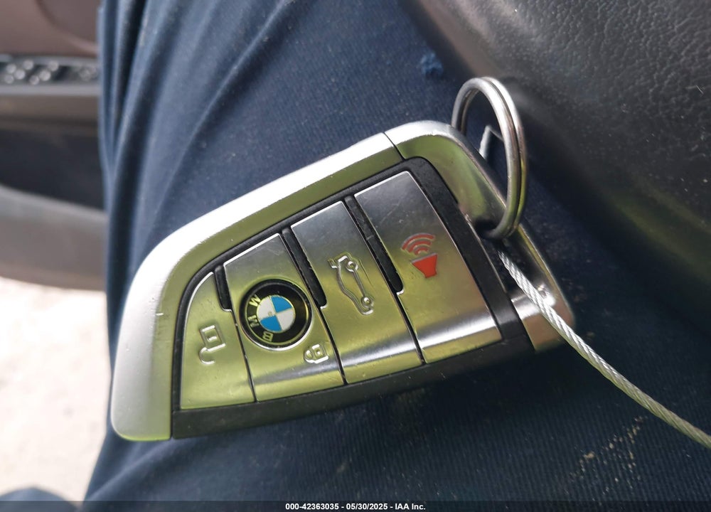 2017 BMW X5 VIN: 5UXKR0C59H0U54909