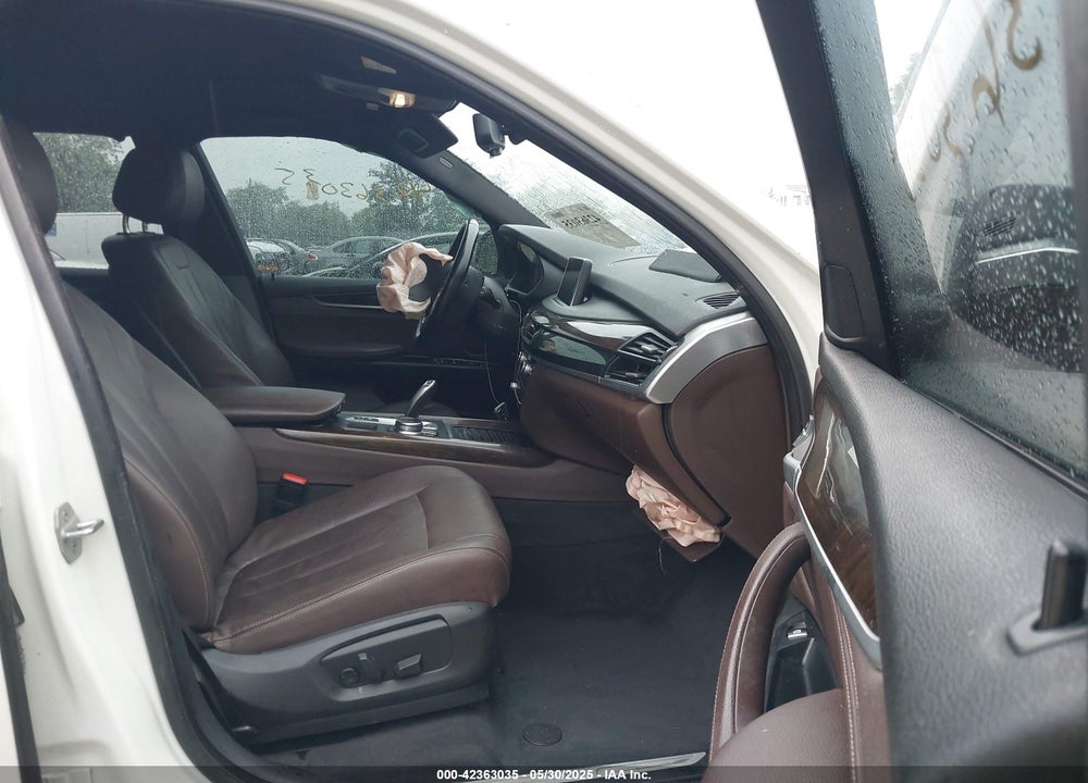 2017 BMW X5 VIN: 5UXKR0C59H0U54909