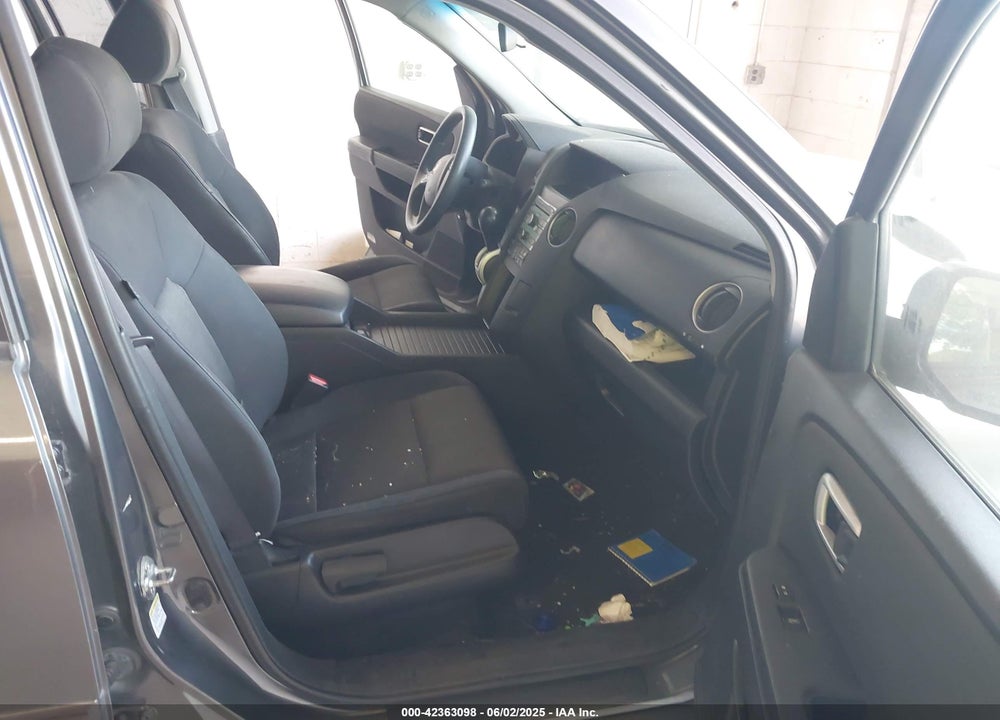2010 HONDA PILOT EX VIN: 5FNYF4H41AB017232
