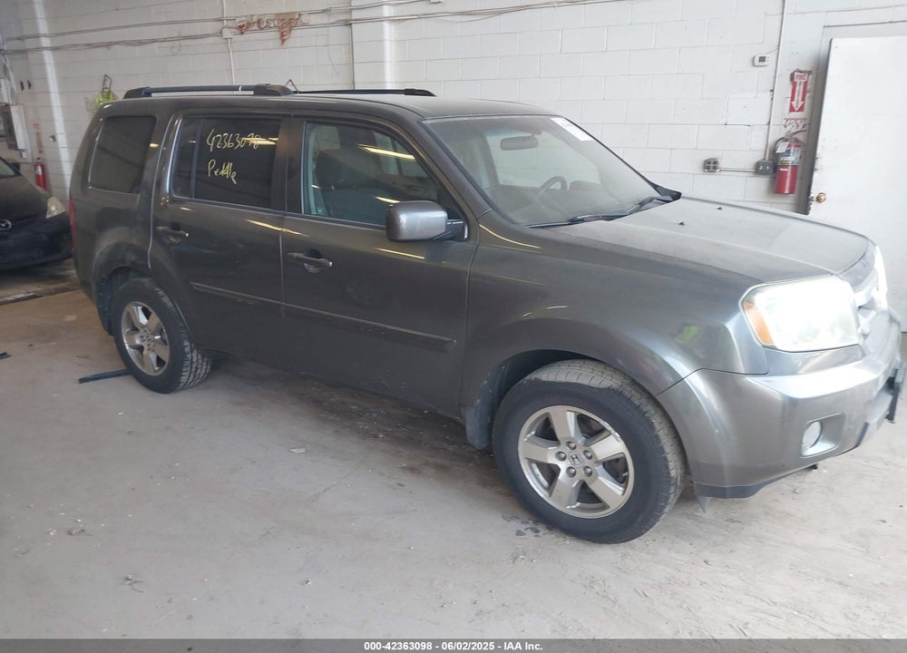 2010 HONDA PILOT EX VIN: 5FNYF4H41AB017232