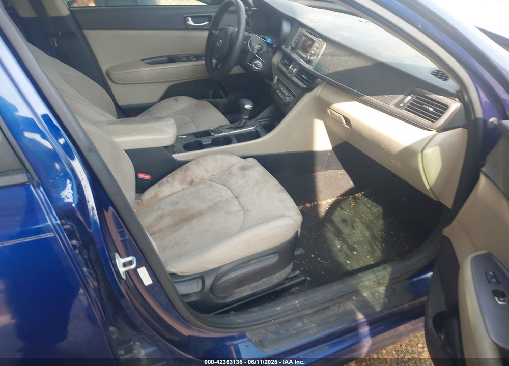 2016 KIA OPTIMA VIN: 5XXGT4L31GG038915