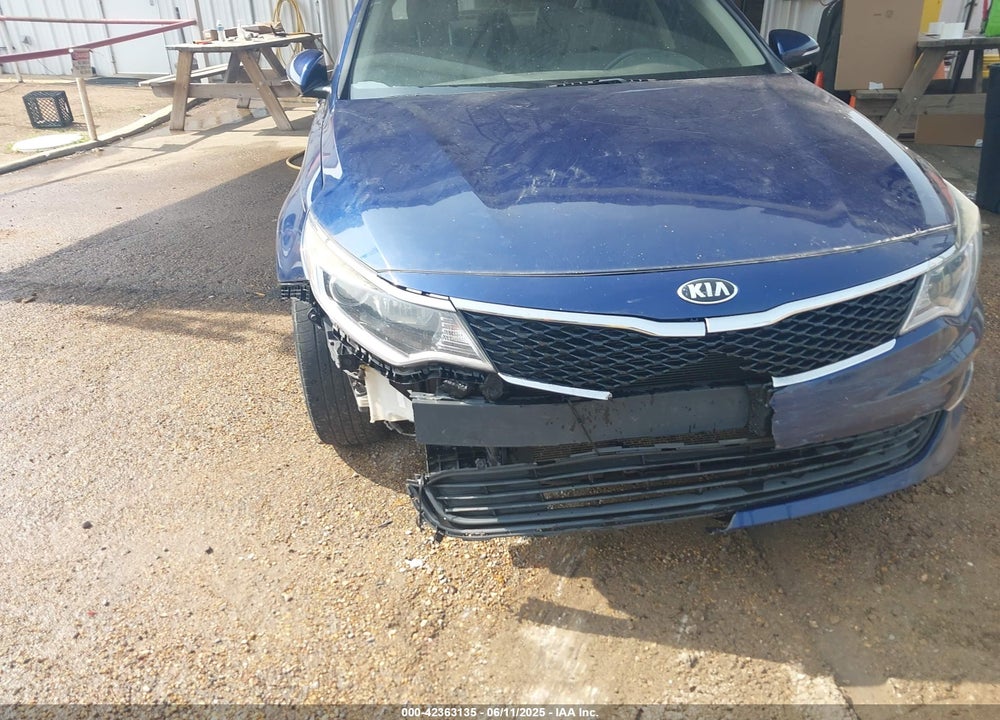 2016 KIA OPTIMA VIN: 5XXGT4L31GG038915
