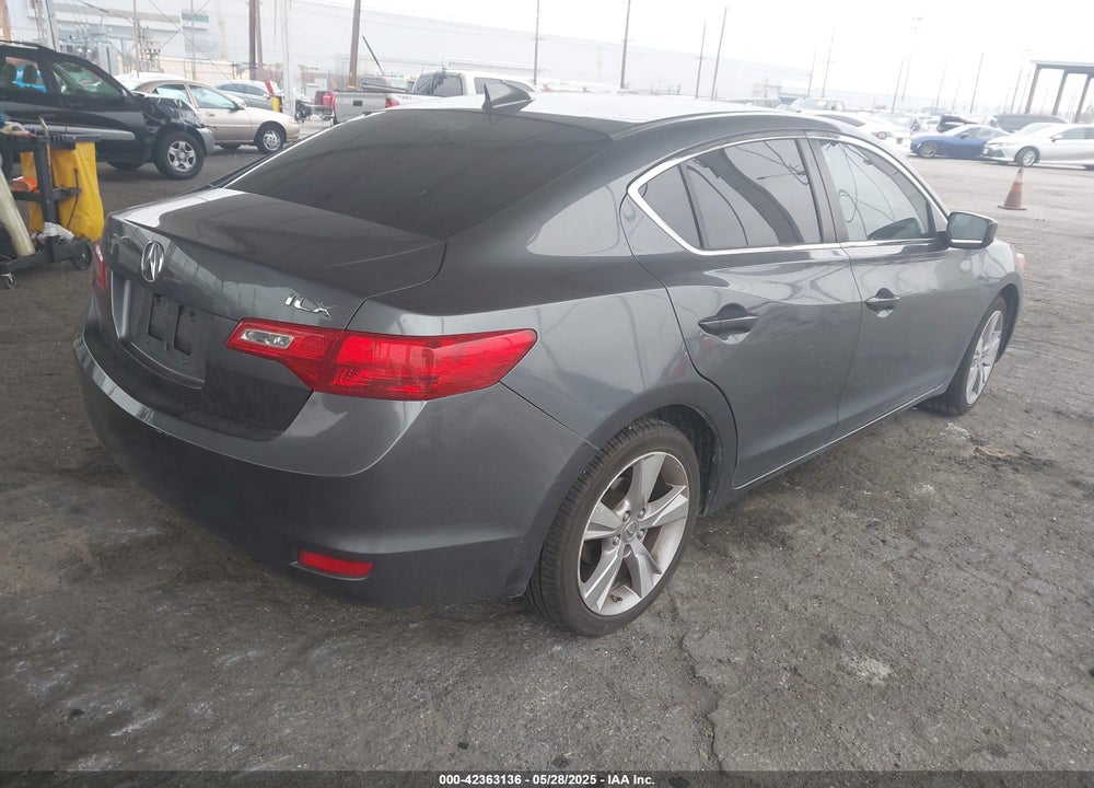 2013 ACURA ILX 2.0L VIN: 19VDE1F74DE015829