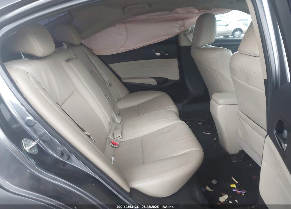 2013 ACURA ILX 2.0L VIN: 19VDE1F74DE015829