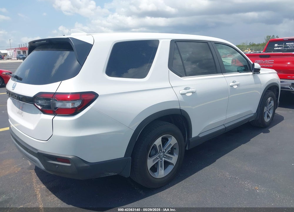 2025 HONDA PILOT VIN: 5FNYG2H49SB023153