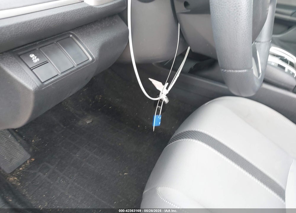 2018 HONDA CIVIC VIN: 19XFC2F7XJE012067