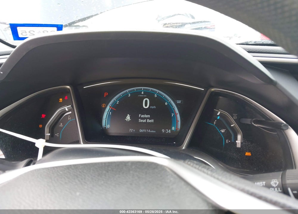 2018 HONDA CIVIC VIN: 19XFC2F7XJE012067