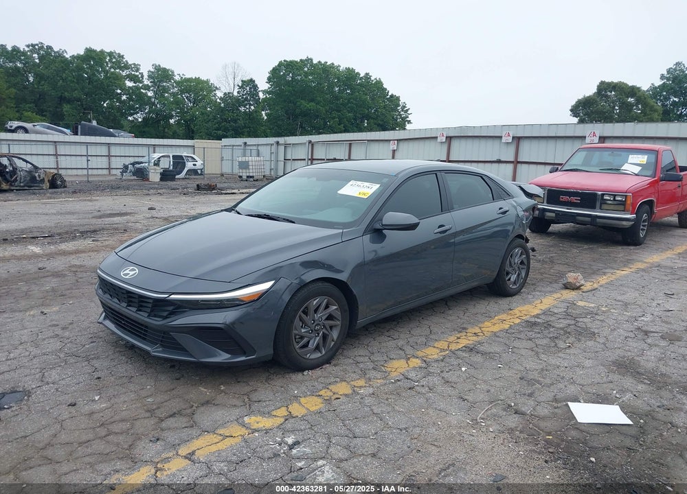2024 HYUNDAI ELANTRA VIN: KMHLM4DG3RU798219