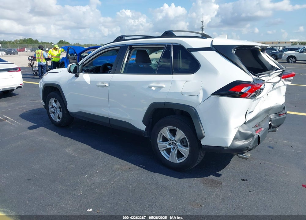 2020 TOYOTA RAV4 XLE VIN: 2T3W1RFV1LW064983