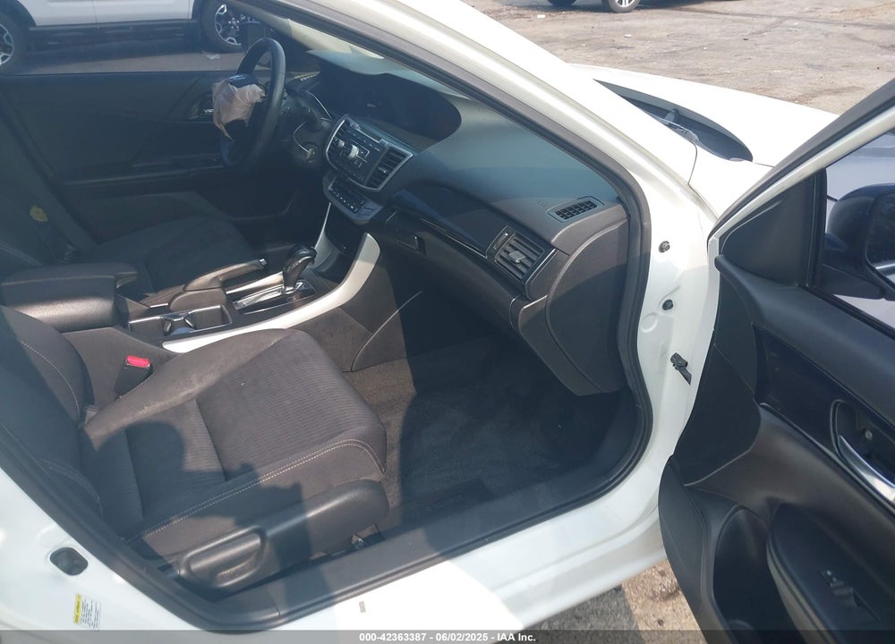 2015 HONDA ACCORD SPORT VIN: 1HGCR2F55FA016507