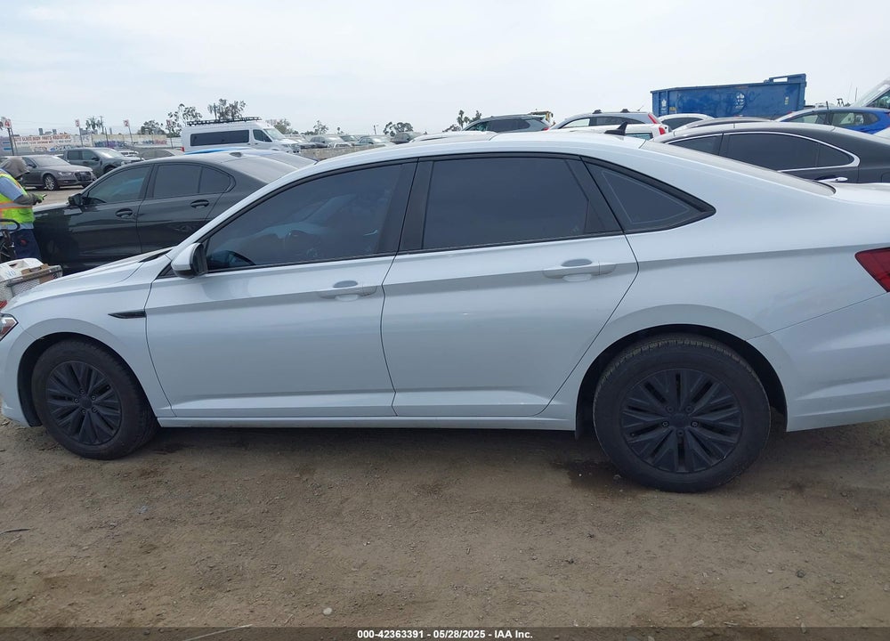 2019 VOLKSWAGEN JETTA VIN: 3VWE57BU7KM052772