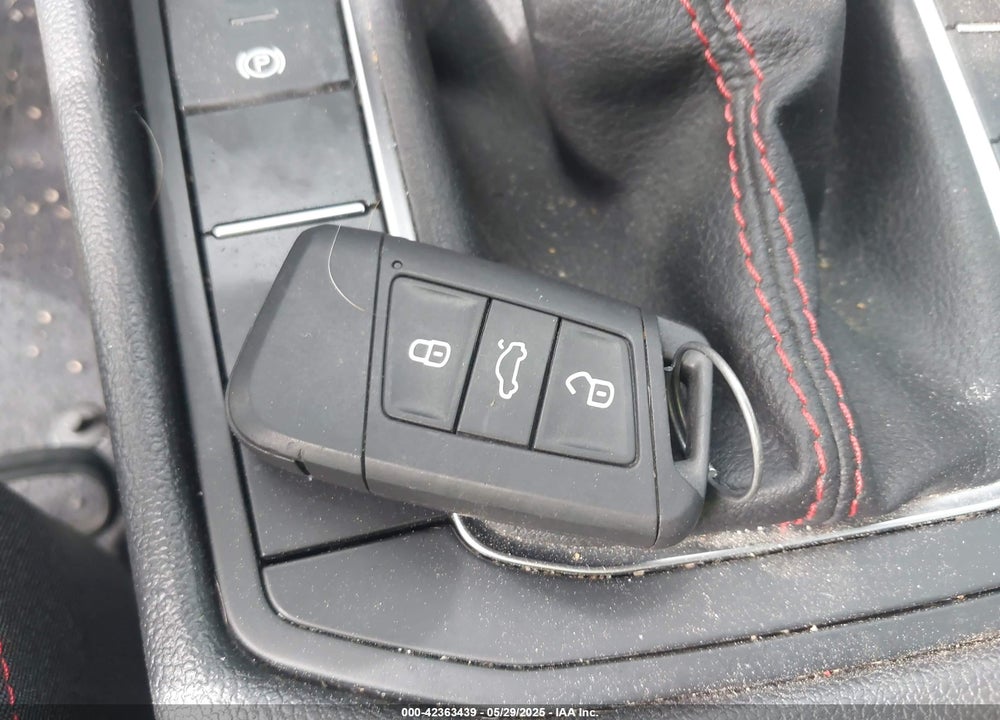 2021 VOLKSWAGEN JETTA GLI VIN: 3VW5T7BU5MM047739