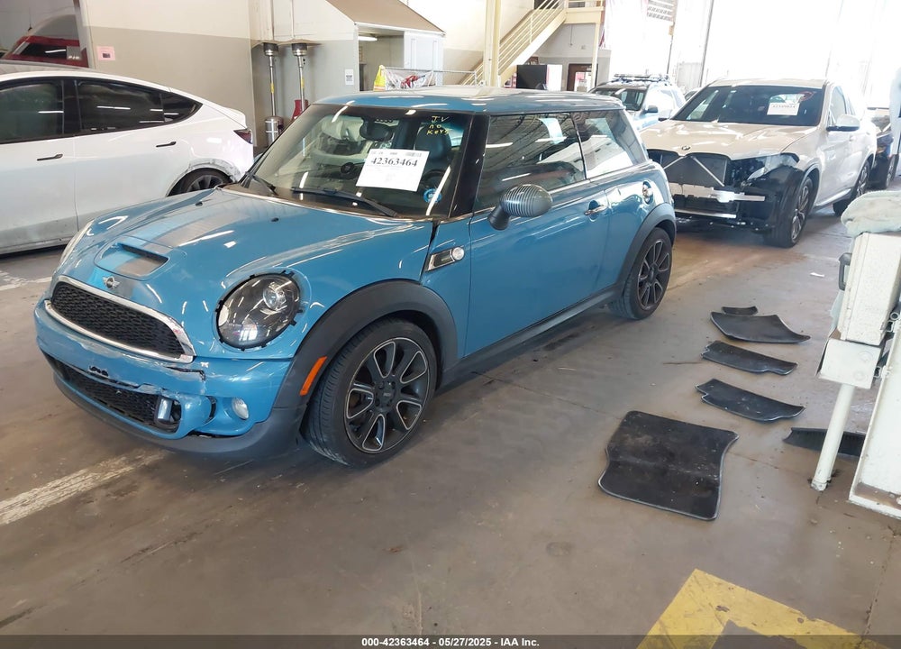 2013 MINI COOPER VIN: WMWSV3C55DT388606