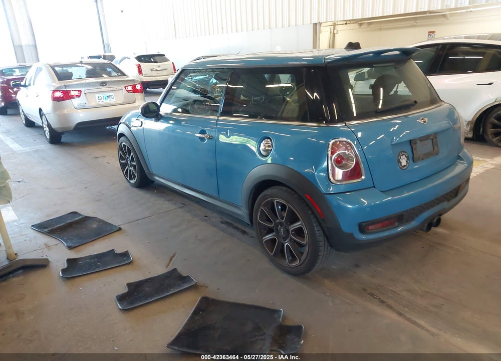 2013 MINI COOPER VIN: WMWSV3C55DT388606