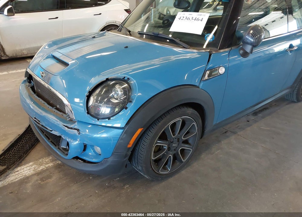 2013 MINI COOPER VIN: WMWSV3C55DT388606