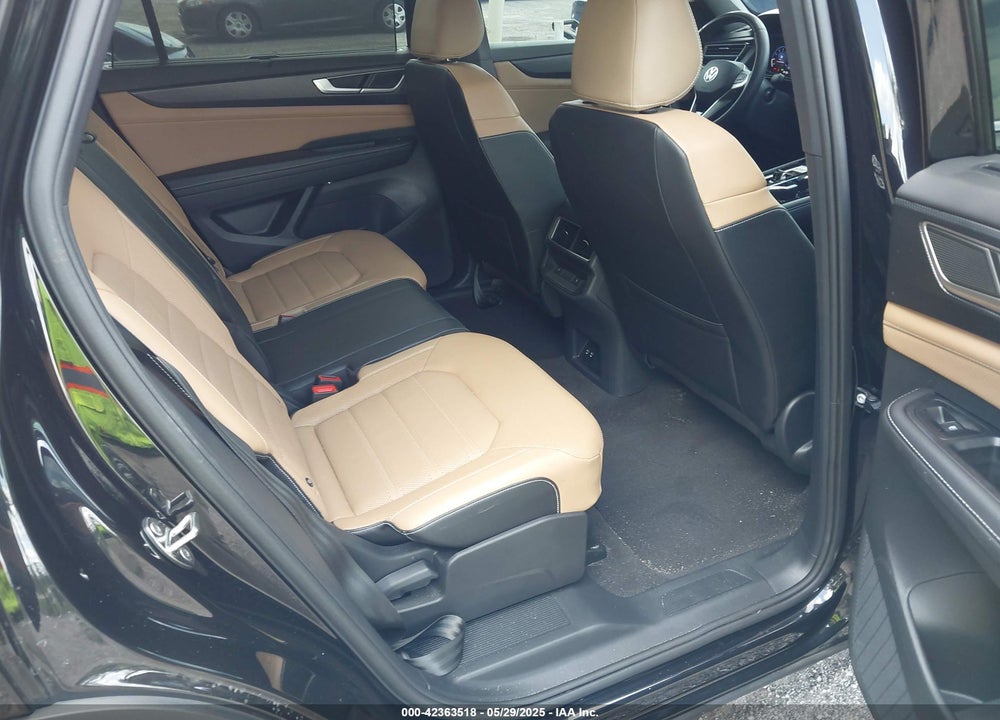 2024 VOLKSWAGEN ATLAS CROSS SPORT 2.0T SEL R-LINE VIN: 1V2AE2CA6RC251895