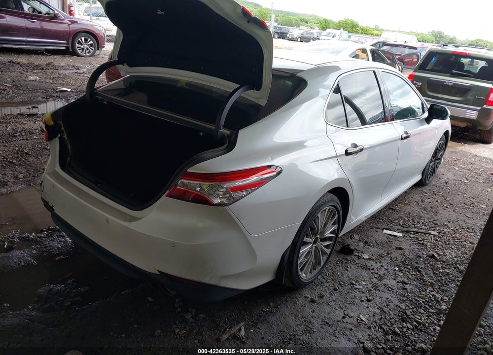 2018 TOYOTA CAMRY VIN: 4T1BZ1HK4JU017545