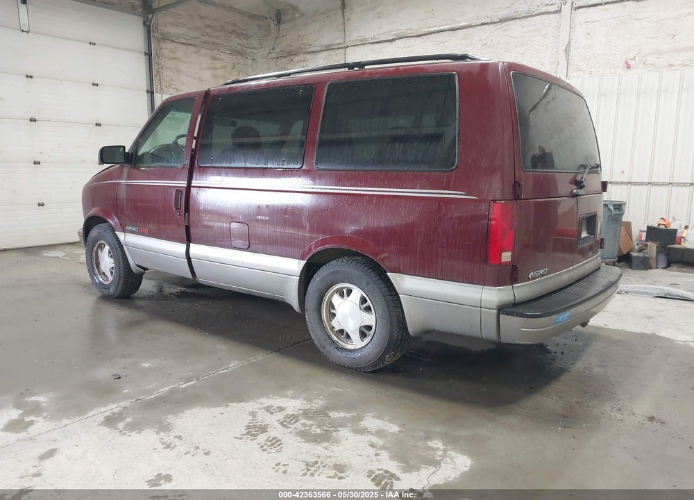 2002 CHEVROLET ASTRO LS VIN: 1GNEL19X72B125367