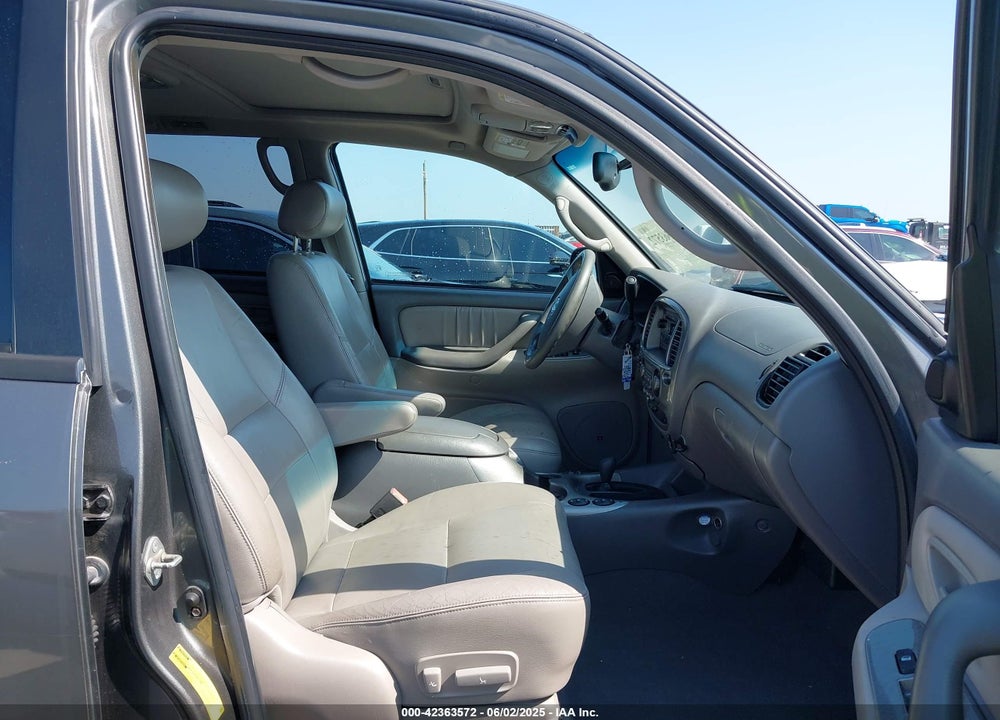 2003 TOYOTA SEQUOIA VIN: 5TDBT48A73S178820