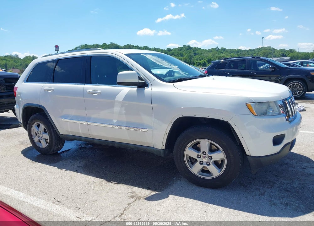 2011 JEEP GRAND CHEROKEE VIN: 1J4RS4GG5BC577727