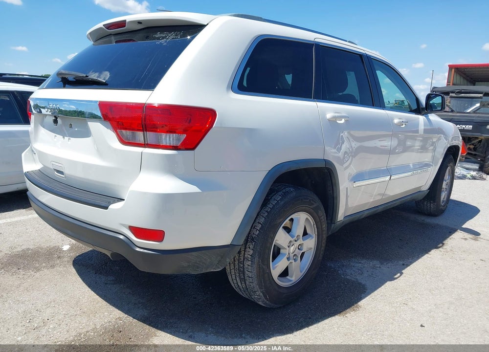 2011 JEEP GRAND CHEROKEE VIN: 1J4RS4GG5BC577727
