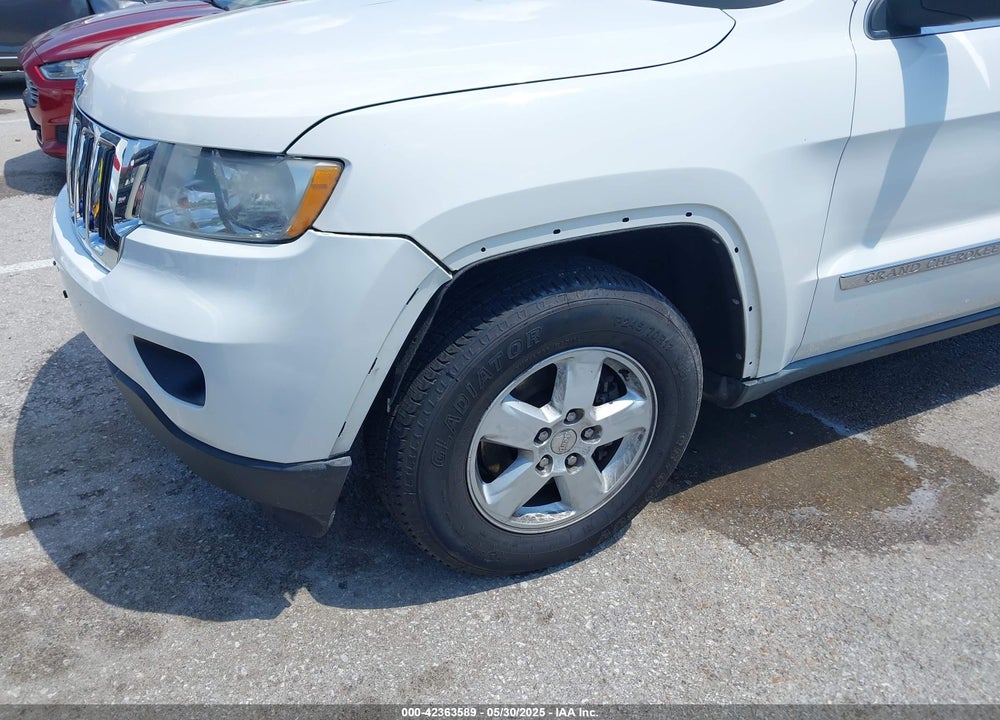 2011 JEEP GRAND CHEROKEE VIN: 1J4RS4GG5BC577727