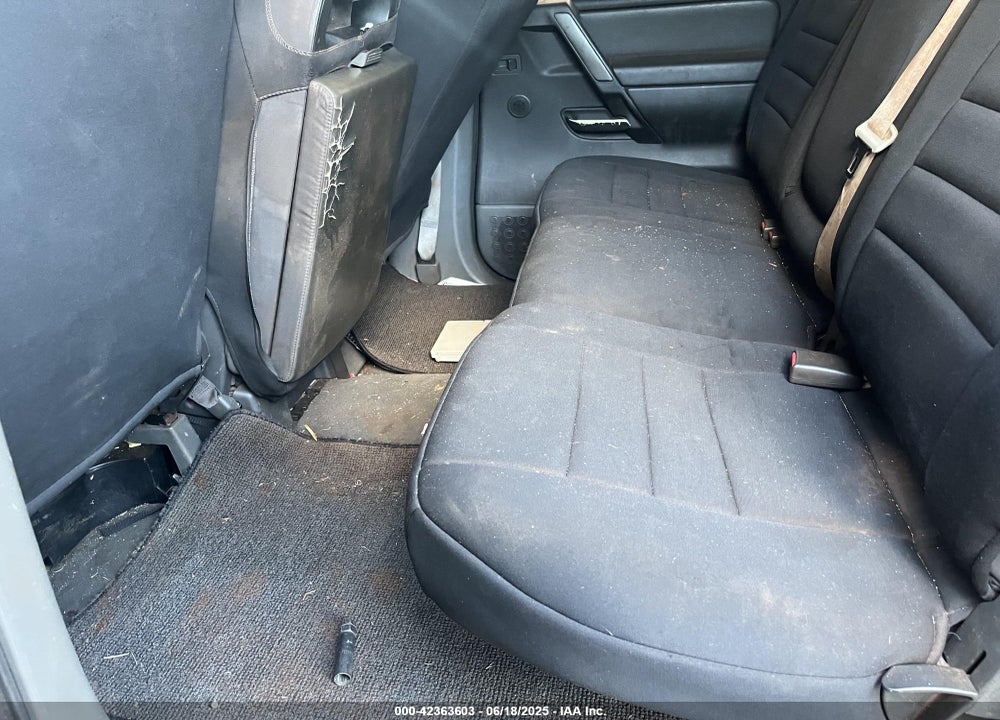 2005 NISSAN TITAN LE VIN: 1N6AA07B15N520952