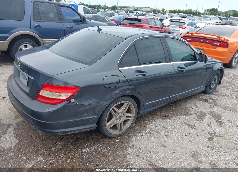 2009 MERCEDES-BENZ C 300 LUXURY/SPORT VIN: WDDGF54X89R041489
