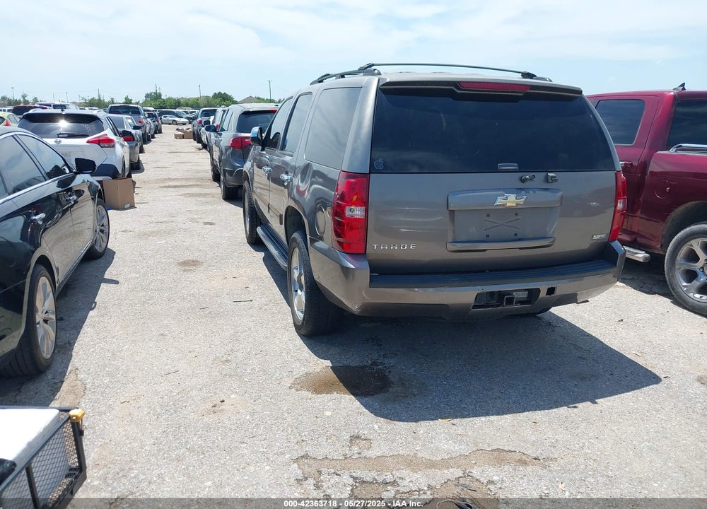 2011 CHEVROLET TAHOE LS VIN: 1GNSCAE00BR343816