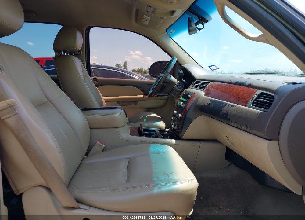 2011 CHEVROLET TAHOE LS VIN: 1GNSCAE00BR343816