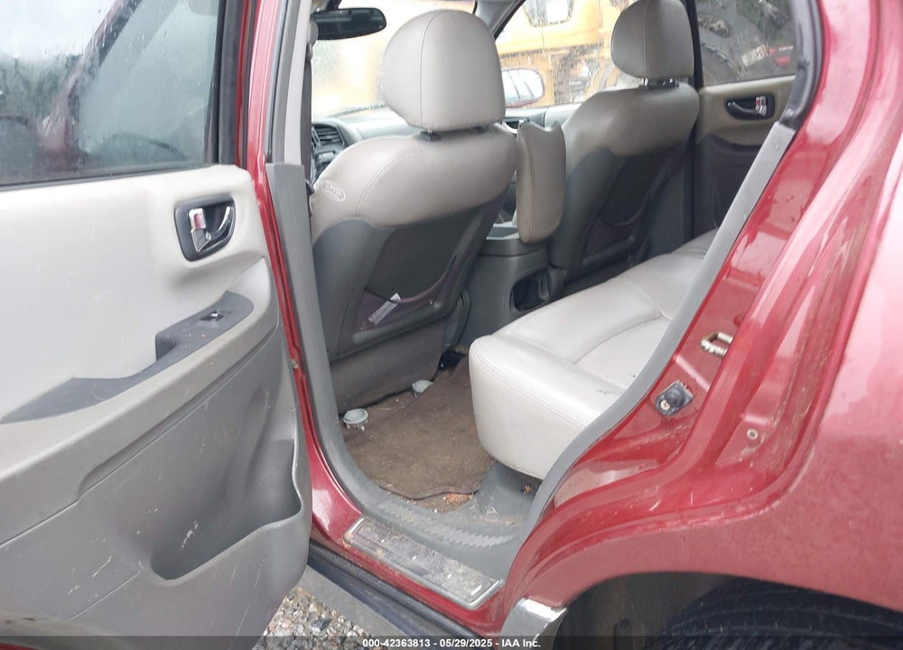 2005 HYUNDAI SANTA FE GLS/LX VIN: KM8SC13E35U995639