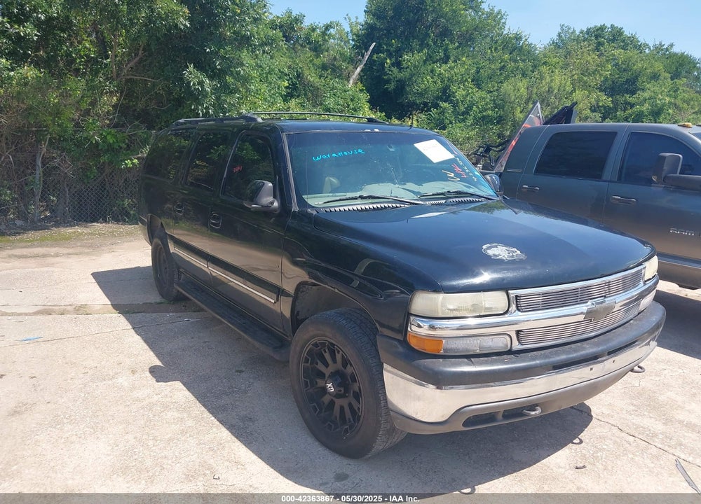 2002 CHEVROLET SUBURBAN 1500 LT VIN: 1GNEC16Z92J137371