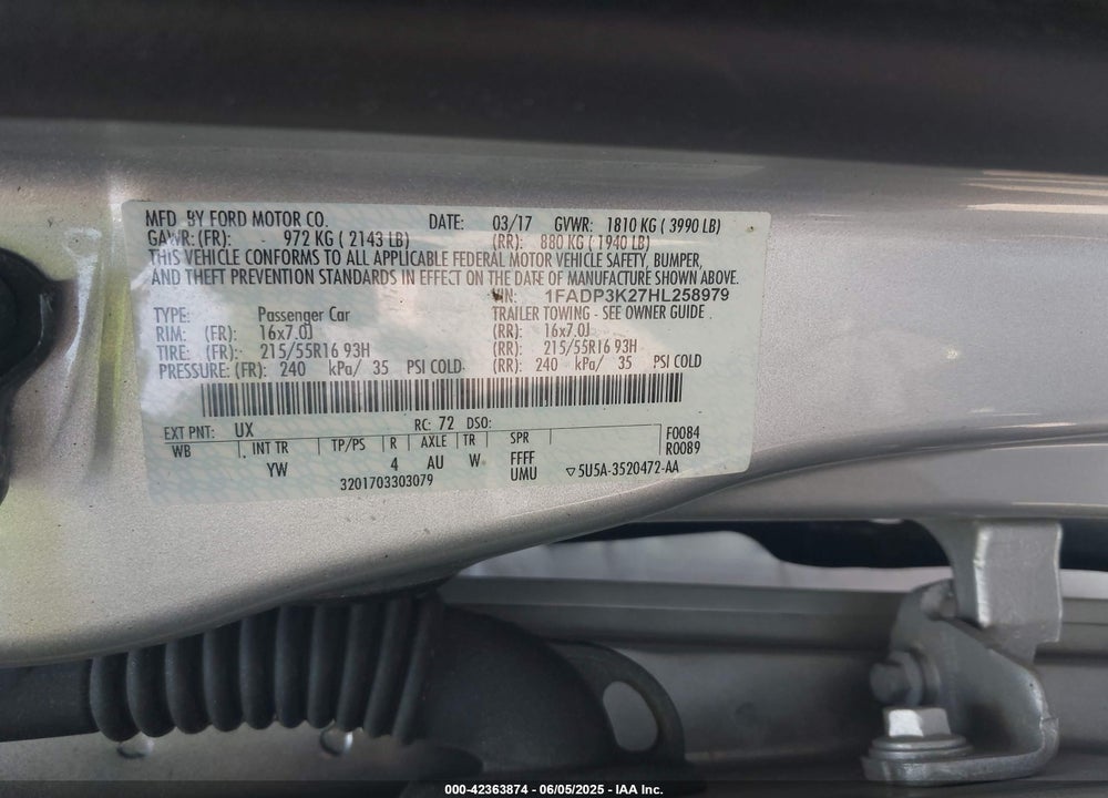 2017 FORD FOCUS SE VIN: 1FADP3K27HL258979