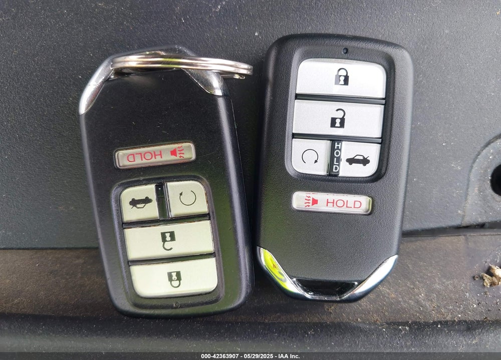 2018 HONDA CIVIC VIN: 2HGFC2F71JH558455