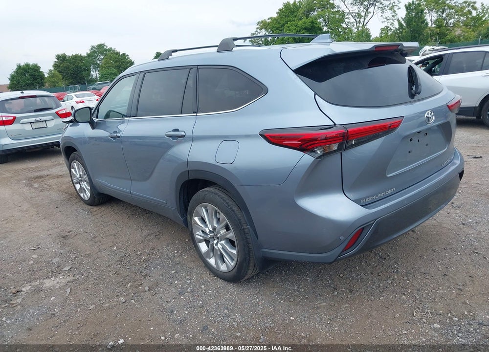 2023 TOYOTA HIGHLANDER LIMITED VIN: 5TDKDRBH7PS014618