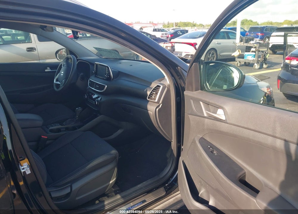 2020 HYUNDAI TUCSON VALUE VIN: KM8J33A40LU233903