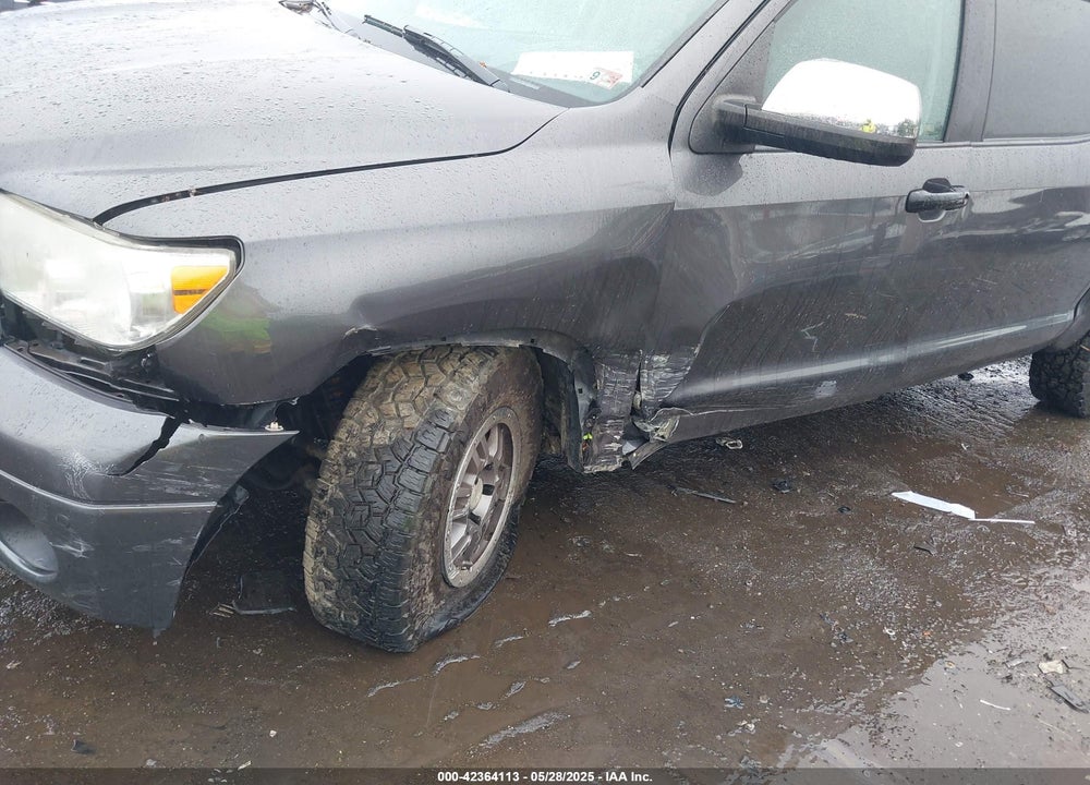 2013 TOYOTA TUNDRA LIMITED 5.7L V8 VIN: 5TFHY5F13DX275240