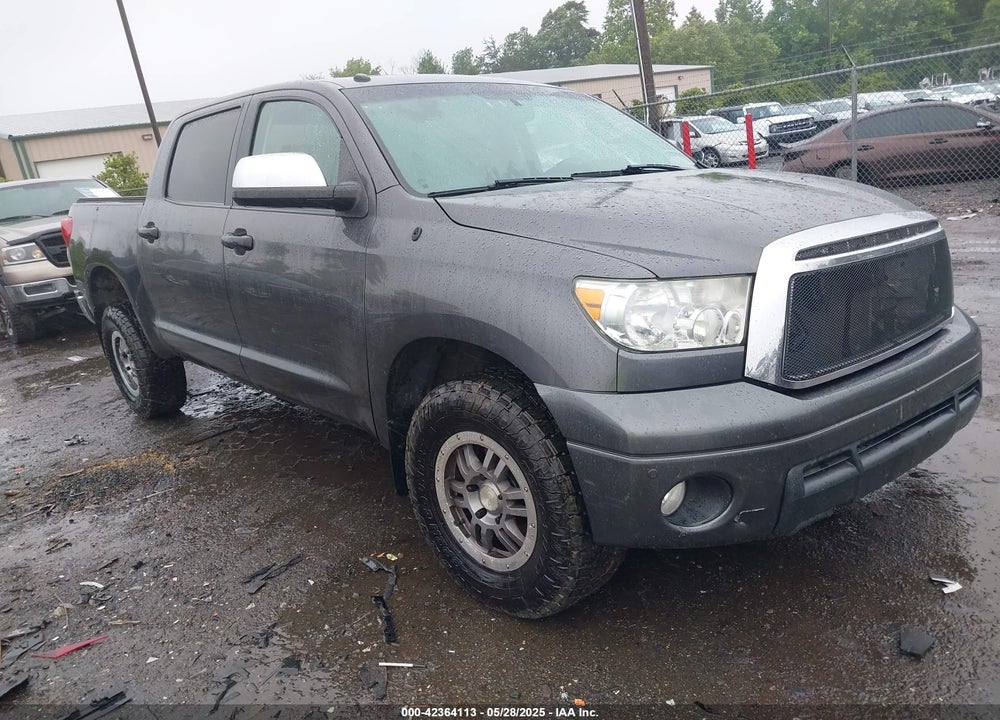 2013 TOYOTA TUNDRA LIMITED 5.7L V8 VIN: 5TFHY5F13DX275240
