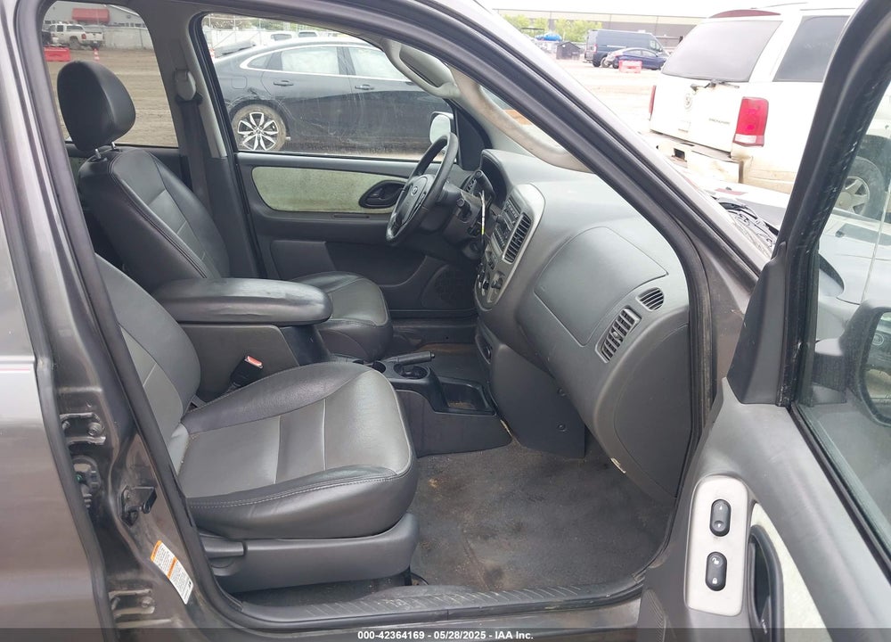 2004 FORD ESCAPE XLT VIN: 1FMCU931X4DA18154