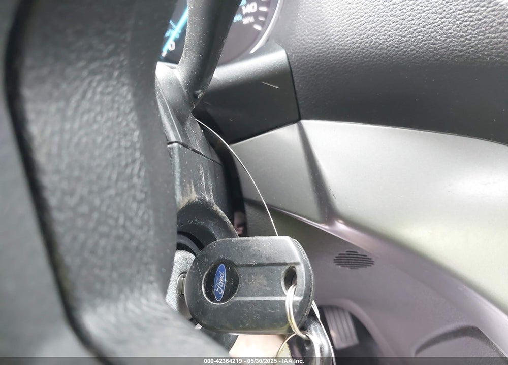 2016 FORD ESCAPE VIN: 1FMCU9G9XGUC54002