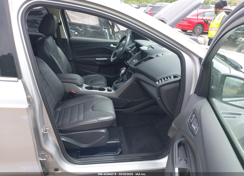 2016 FORD ESCAPE VIN: 1FMCU9G9XGUC54002