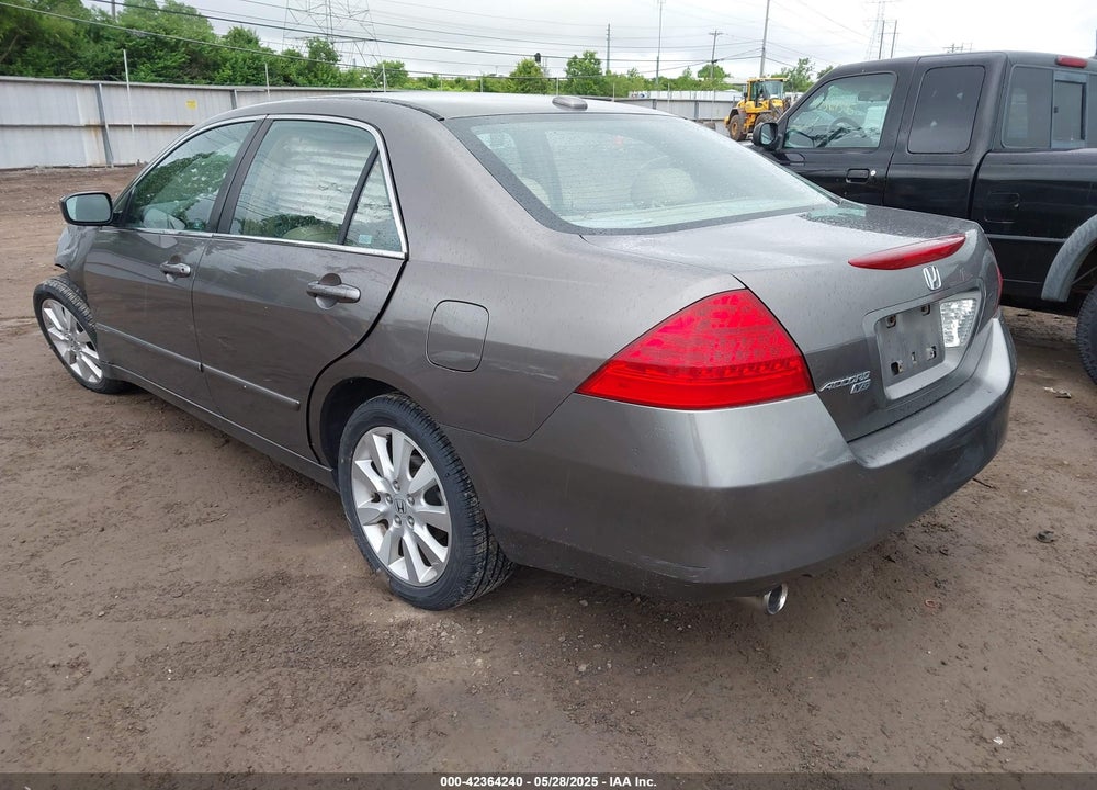 2007 HONDA ACCORD VIN: 1HGCM668X7A017198