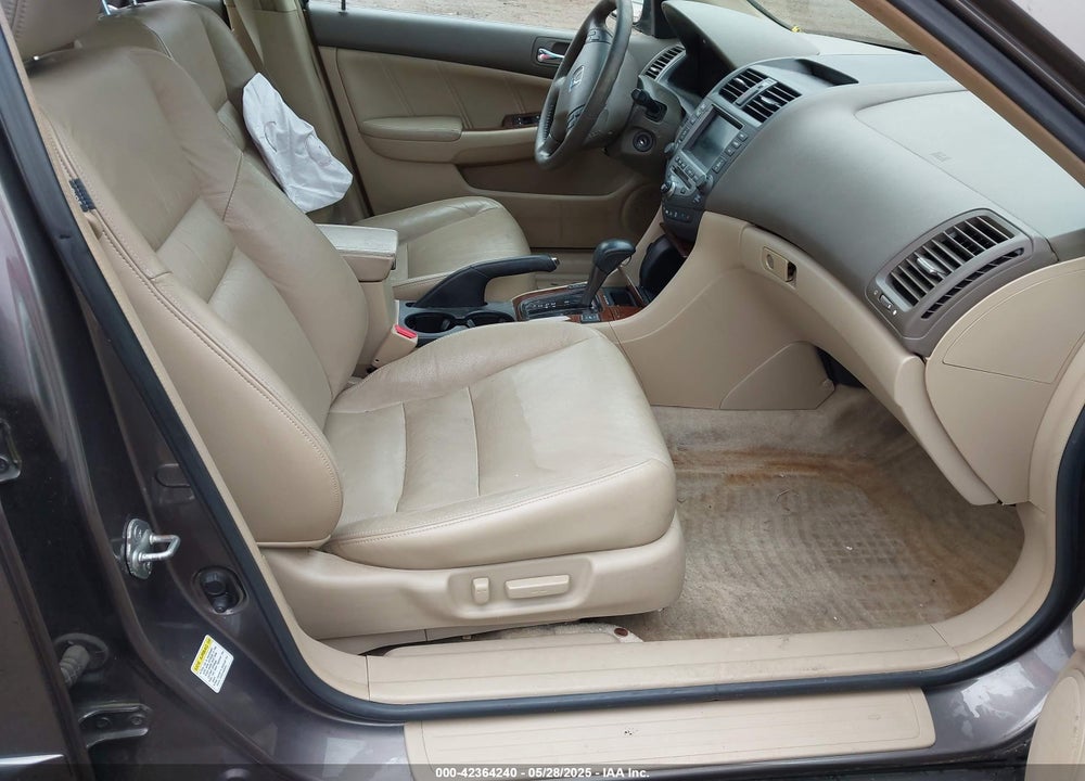 2007 HONDA ACCORD VIN: 1HGCM668X7A017198