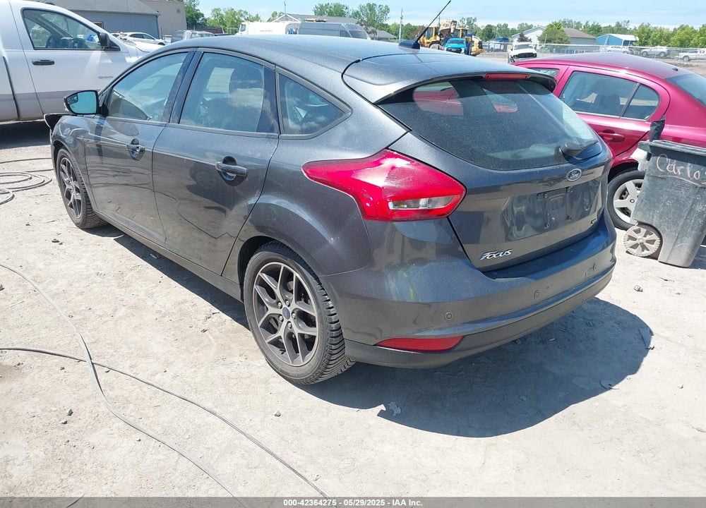 2017 FORD FOCUS VIN: 1FADP3M29HL324008