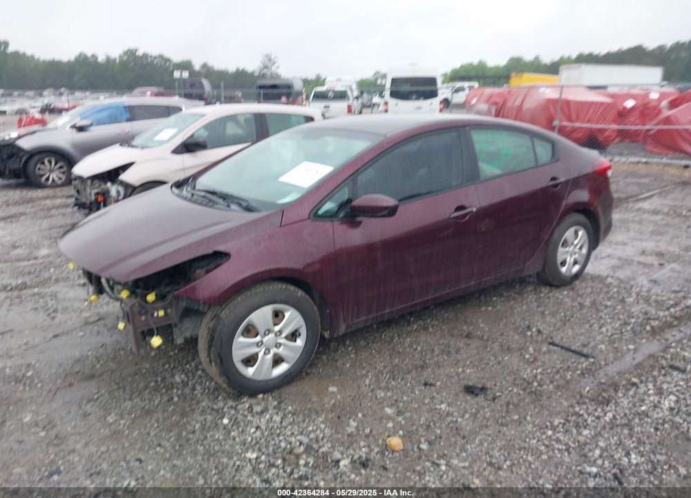 2017 KIA FORTE VIN: 3KPFK4A73HE014338