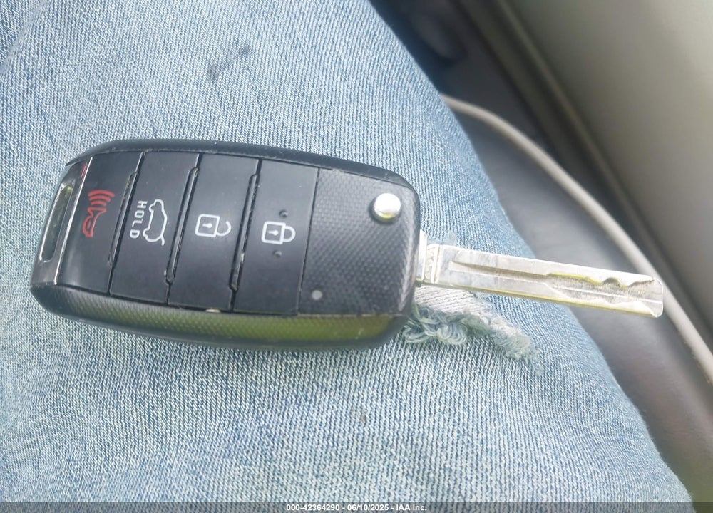 2016 KIA SOUL VIN: KNDJP3A53G7861072