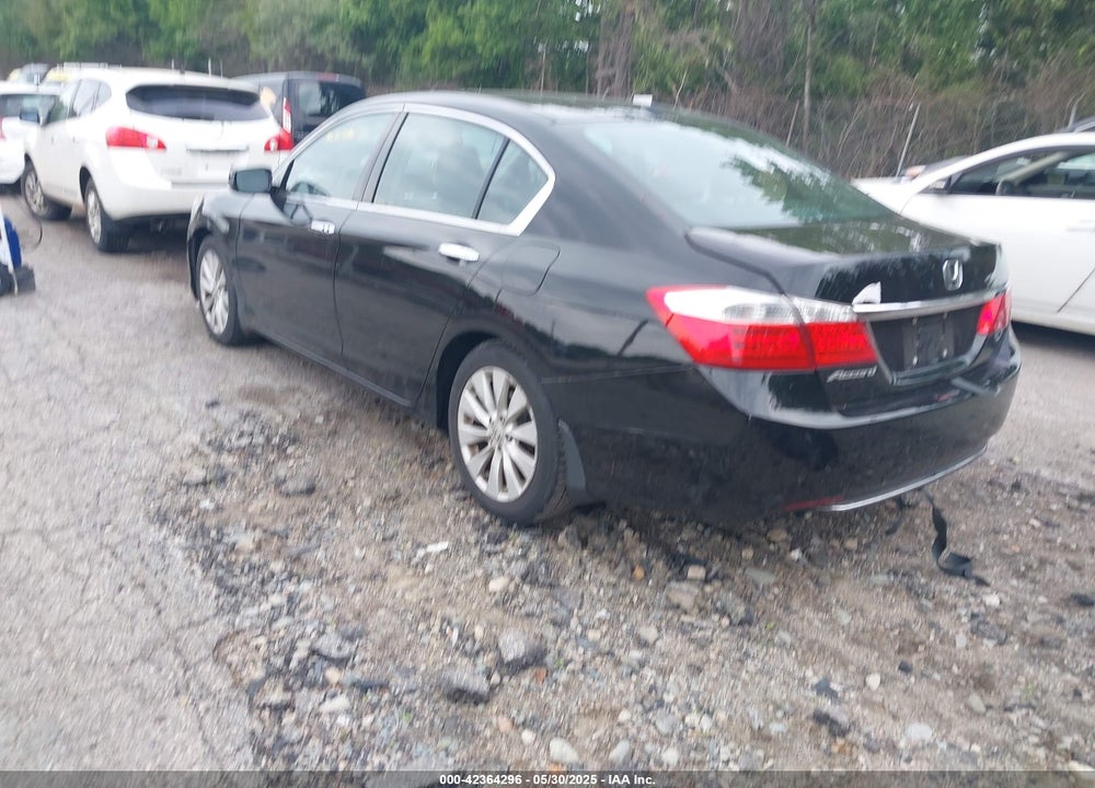 2015 HONDA ACCORD VIN: 1HGCR2F86FA011911