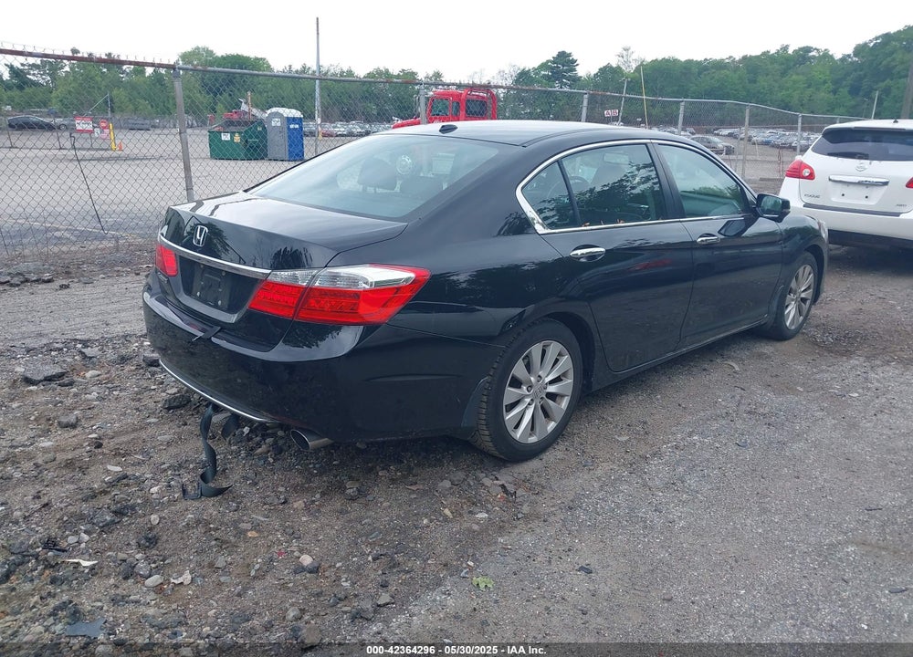2015 HONDA ACCORD VIN: 1HGCR2F86FA011911
