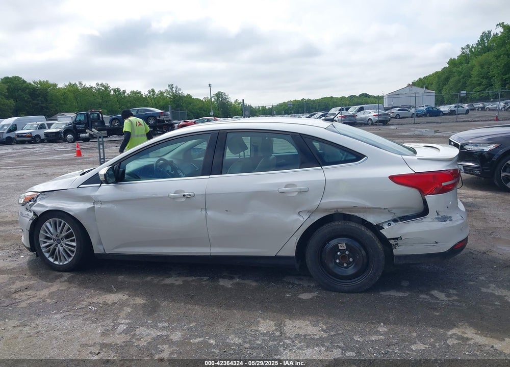 2018 FORD FOCUS VIN: 1FADP3J22JL314771